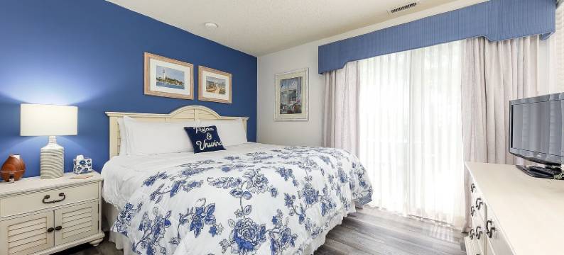 岸边湖畔公寓5682单元(The Shores Lakeside Condo Unit 5682)图片