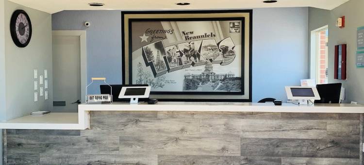 乡村酒店及套房 - 纽布朗费尔斯/ 格鲁恩(Hill Country Inn & Suites - New Braunfels / Gruene)图片