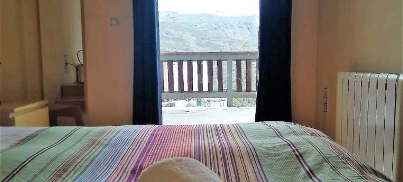 托多西亚拉内华达巴哈区 - 缆车旁(Todosierranevada Zona Baja - Montblanc Vistas A la Montana - Junto a Los Telecabinas)图片