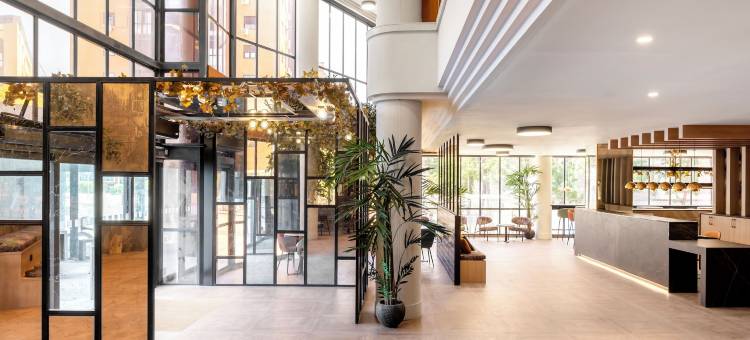 阿克塔金字塔(Acta Pirámides)图片