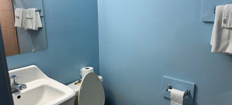 俄亥俄州奥斯汀镇-扬斯敦的韦斯特盖特庄园汽车旅馆(Westgate Manor Motel Austintown & Youngstown Ohio)图片