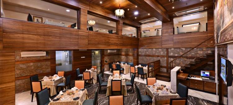 参纳卡休闲大酒店(Leisure Inn Grand Chanakya)图片