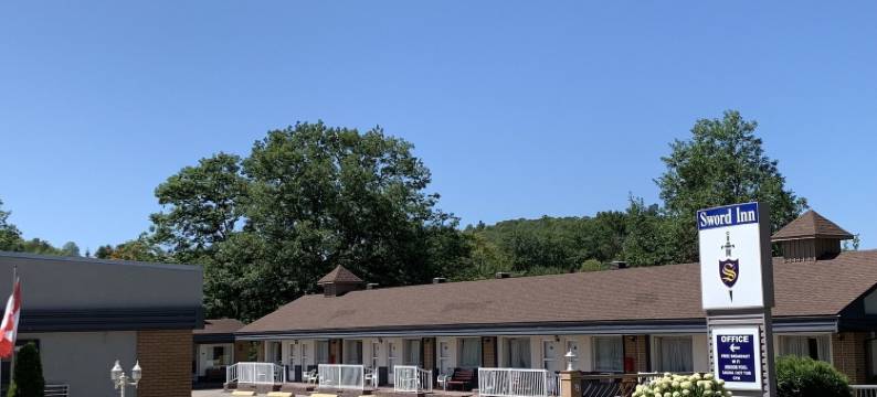 班克罗夫特斯沃尔迪汽车旅馆(Sword Inn Bancroft)图片