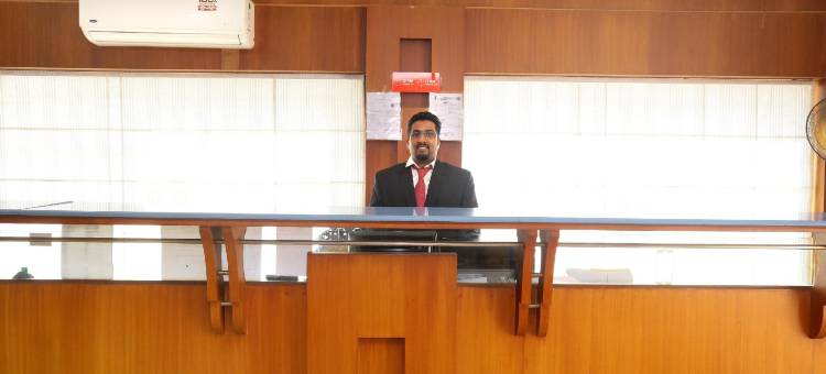 首都 O 19742 多娜城堡酒店(Super Townhouse Dona Castle)图片