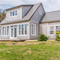 Stunning Ocean Front cottage, minutes from the beach