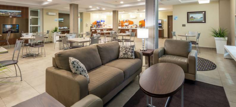 Deer Lake Horizon Hotel图片