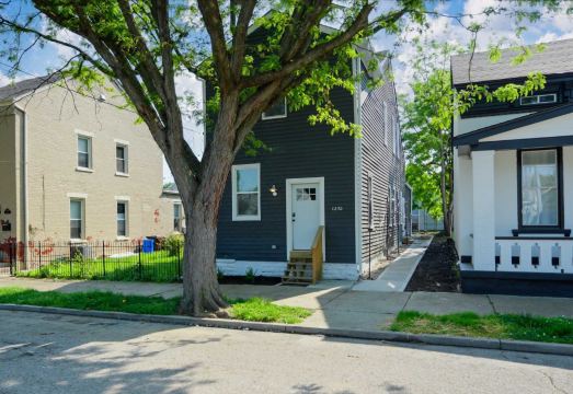 Lee Street LodgeHotel Overview