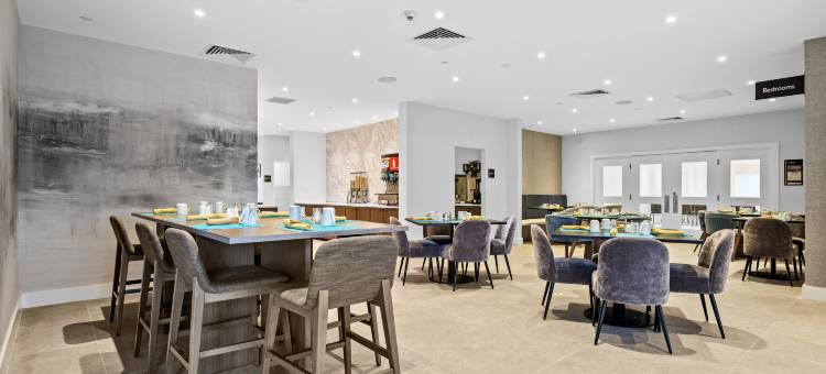 纽约肯尼迪机场希尔顿逸林酒店(DoubleTree by Hilton New York JFK Airport)图片