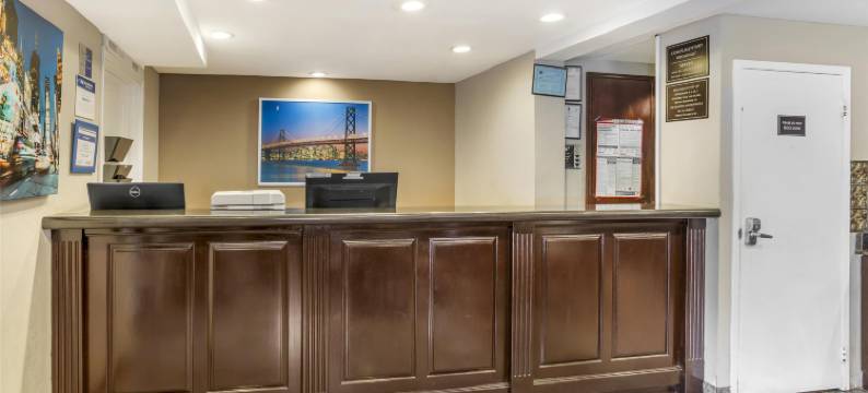 利堡贝斯特韦斯特酒店(Best Western Fort Lee)图片
