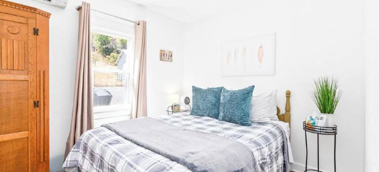 Comfort & River Views! 2-bedroom house in charming Asotin, Washington.图片