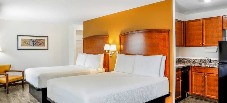 舍伍德帕克埃德蒙顿戴斯套房酒店(Days Inn & Suites by Wyndham Sherwood Park Edmonton)图片