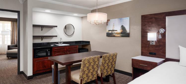 布里奇伍德度假贝斯特韦斯特精品酒店(Best Western Premier Bridgewood Resort Hotel)图片