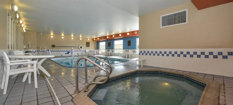 爱荷华市科拉维尔舒适套房酒店-近爱荷华河着陆(Comfort Inn & Suites Coralville - Iowa City Near Iowa River Landing)图片