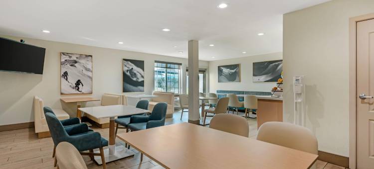 咆哮叉河卡本戴尔舒适套房酒店(Comfort Inn & Suites Carbondale on the Roaring Fork)图片