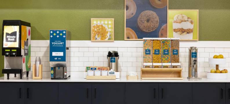 Spark by Hilton Ames图片