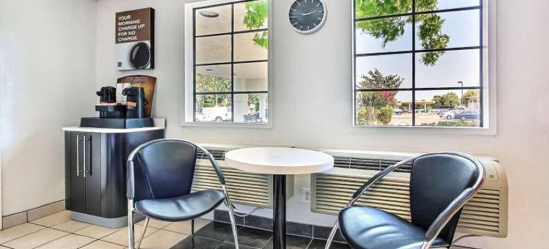 森尼韦尔北6号汽车旅馆(Motel 6 Sunnyvale, CA - North)图片