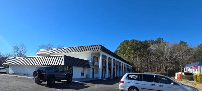 OYO纽波特纽斯US-60日出酒店(Sunrise Inn by OYO Newport News US-60)图片