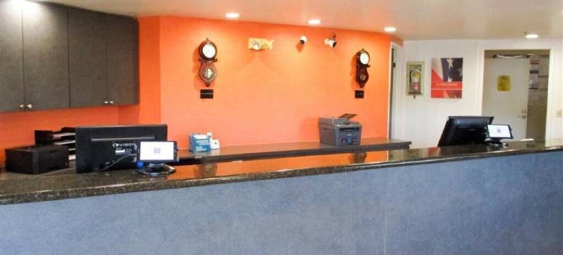 兰乔米拉奇千棕榈罗德威套房酒店(Rodeway Inn & Suites Thousand Palms - Rancho Mirage)图片