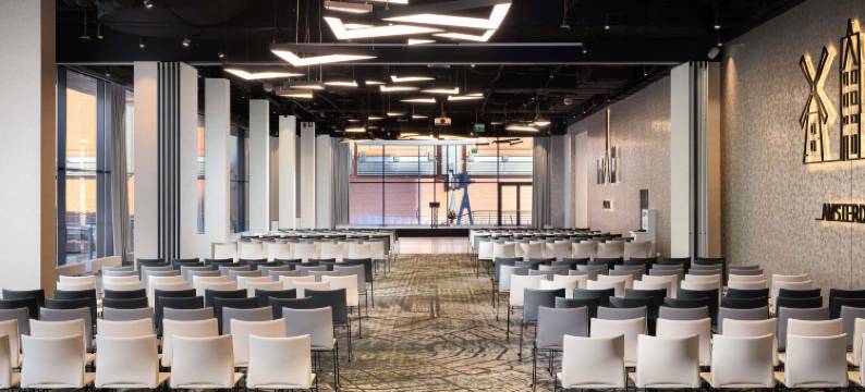 波兹南中心诺富特酒店(Novotel Poznan Centrum)图片