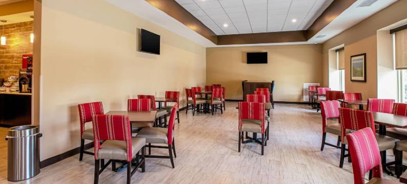 菲什基尔 84 号州际公路附近舒适全套房酒店(Comfort Suites Fishkill Near Interstate 84)图片