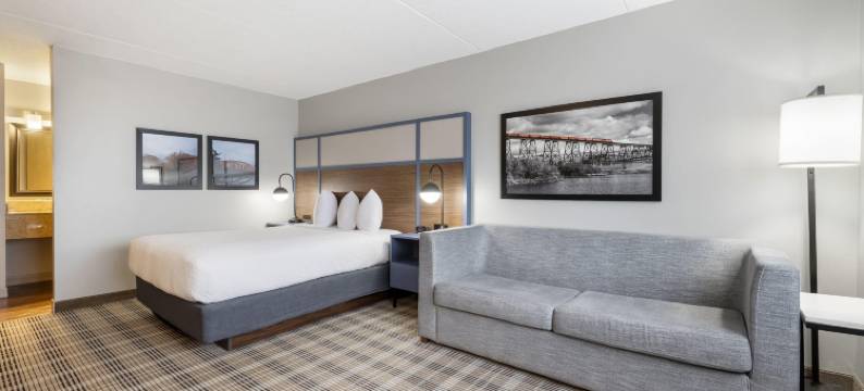 瓦利城美吟温德姆酒店及会议中心(AmericInn by Wyndham Valley City Conference Center)图片