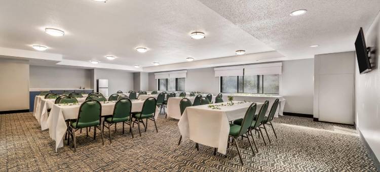 威斯康星戴尔AmericInn酒店(AmericInn by Wyndham Wisconsin Dells)图片