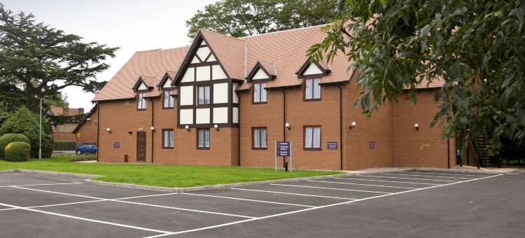 普瑞米尔客栈巴塞勒纳克附近酒店(Premier Inn Balsall Common (Near NEC))图片