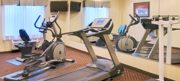 洲际智选假日酒店及套房温尼(Holiday Inn Express & Suites Winnie)图片