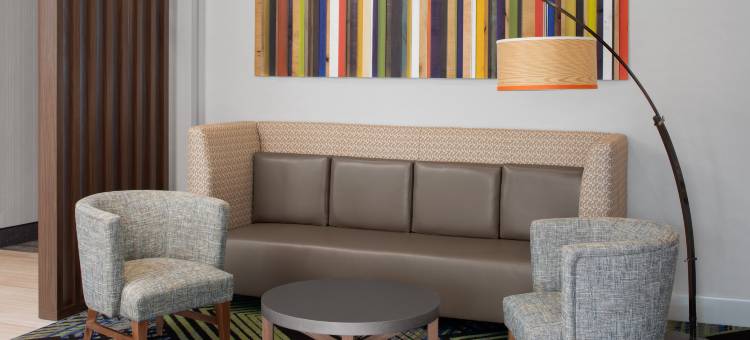 洲际酒店集团旗下伍德赛德拉瓜迪亚机场智选假日酒店及套房(Holiday Inn Express & Suites Woodside Laguardia Airport)图片