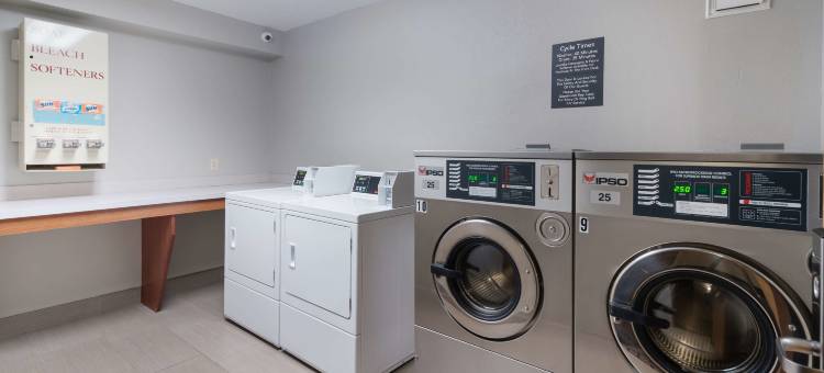 肯纳威克三城品质酒店及套房(Quality Inn & Suites Kennewick Tri-Cities)图片