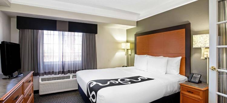 图森机场拉昆塔温德姆套房酒店(La Quinta Inn & Suites by Wyndham Tucson Airport)图片