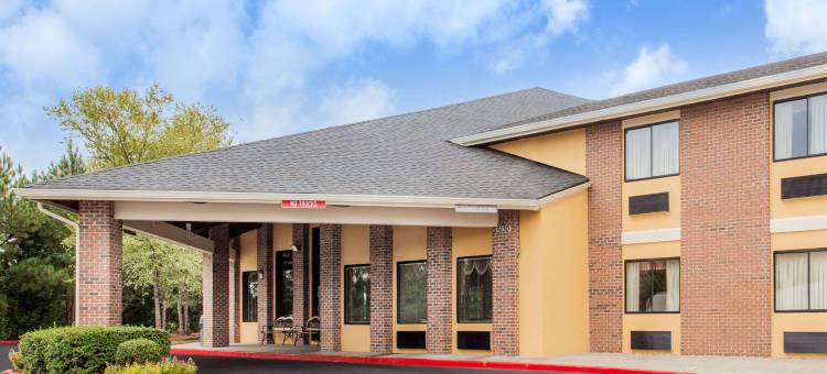 士麦那呗盟套房酒店(Baymont by Wyndham Smyrna)图片