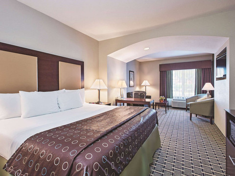 兰开斯特拉昆塔温德姆套房酒店