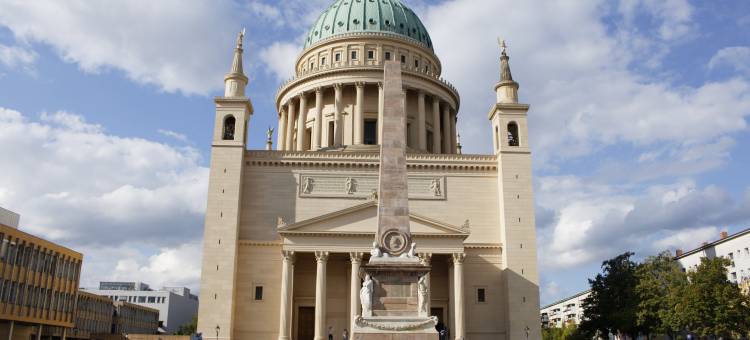 波茨坦智选假日酒店及套房(Holiday Inn Express & Suites Potsdam)图片