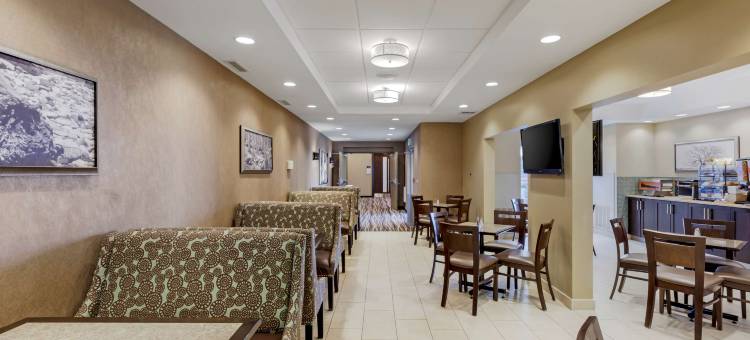 沃克顿贝斯特韦斯特优质酒店(Best Western Plus Walkerton Hotel  Conference Centre)图片