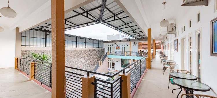 红门酒店-近科亚克桑火车站(RedDoorz Near Kejaksan Station Cirebon)图片