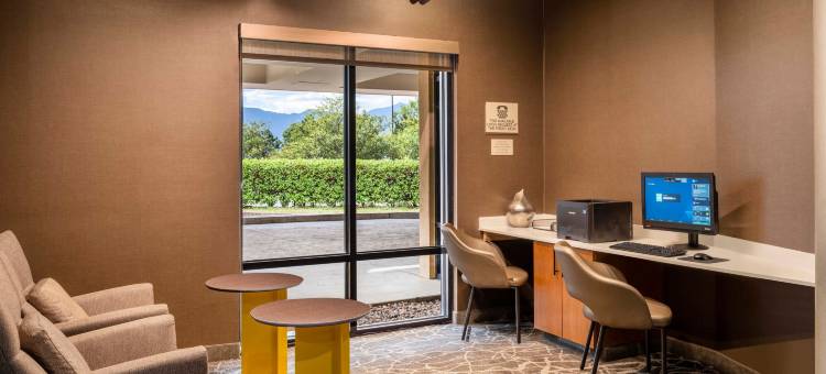 科罗拉多斯普林斯南万豪SpringHill酒店(SpringHill Suites Colorado Springs South)图片