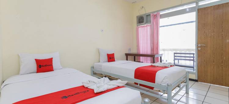 红门 @ CBR 住宅布林宾(RedDoorz at CBR Residence Blimbing)图片