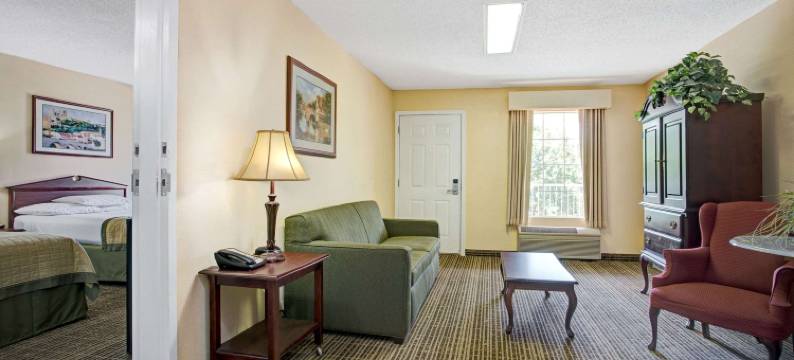 史密斯菲尔德呗盟套房酒店(Baymont by Wyndham Smithfield)图片