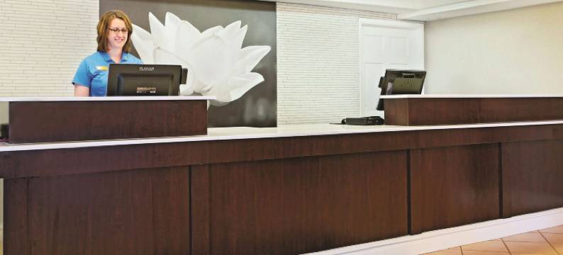 尚佩恩拉昆塔温德姆酒店(La Quinta Inn by Wyndham Champaign)图片