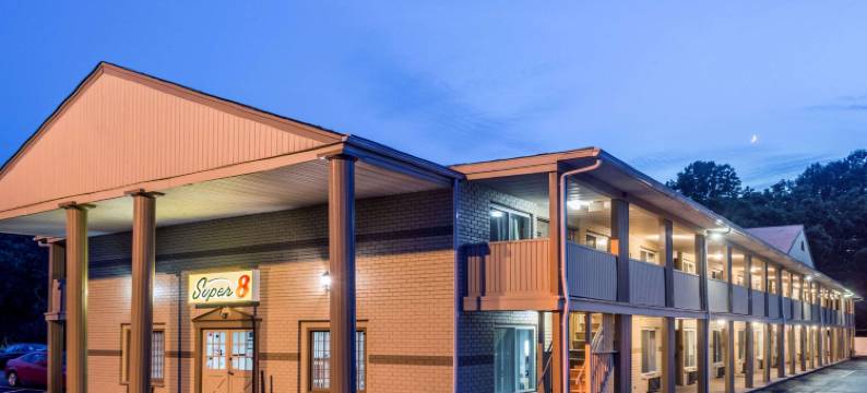 速韦瑟布鲁克速8酒店(Super 8 by Wyndham Old Saybrook)图片