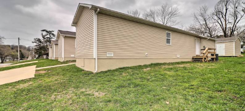 时尚且适合家庭的西平原住宅！(Stylish and Family-Friendly West Plains Home!)图片