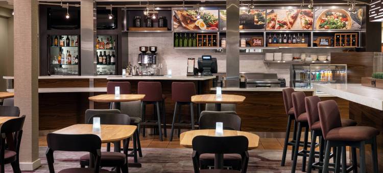 弗里蒙特硅谷万怡酒店(Courtyard Fremont Silicon Valley)图片
