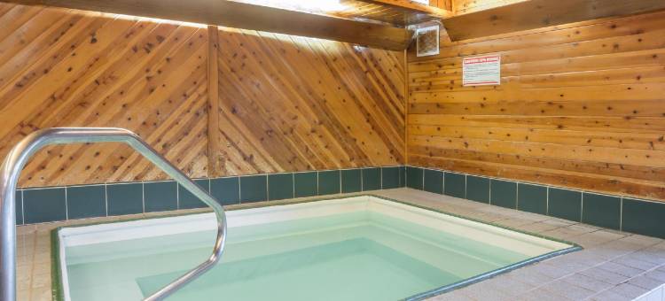 温德姆速8酒店-布卢明顿大学区(Super 8 by Wyndham Bloomington University Area)图片