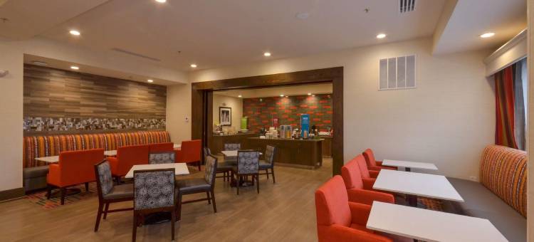 希尔顿欢朋酒店-北小岩麦凯恩购物中心(Hampton Inn North Little Rock-McCain Mall)图片