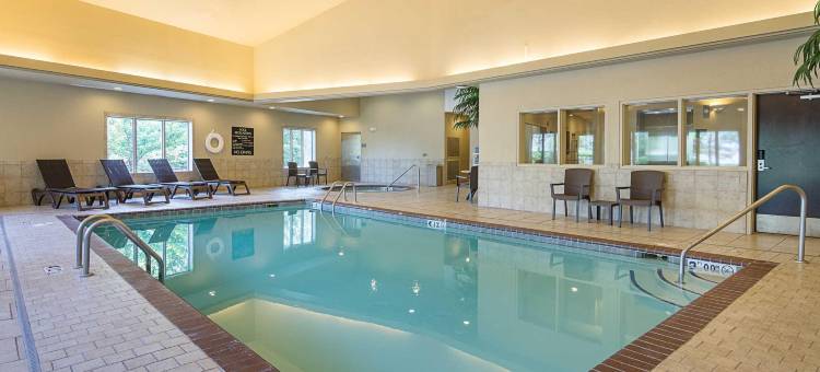 本顿维尔- 水晶桥舒适酒店(Comfort Inn Bentonville - Crystal Bridges)图片