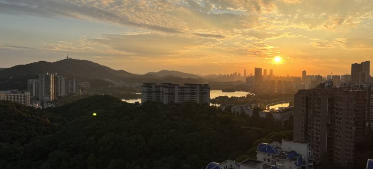 岳麓山橘子洲头金融中心公寓(铜盆湖路分店)图片