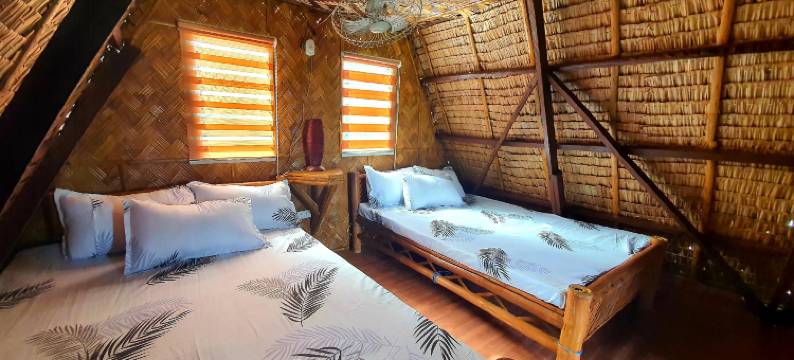 卡拉塔甘巴哈伊库博-含沙滩通道(Calatagan's Bahay Kubo - with Beach Access)图片