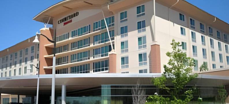 奥马哈拉维斯塔万怡酒店(Courtyard Omaha la Vista)图片