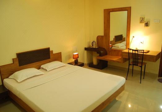 Kuber Inn Hotel Overview